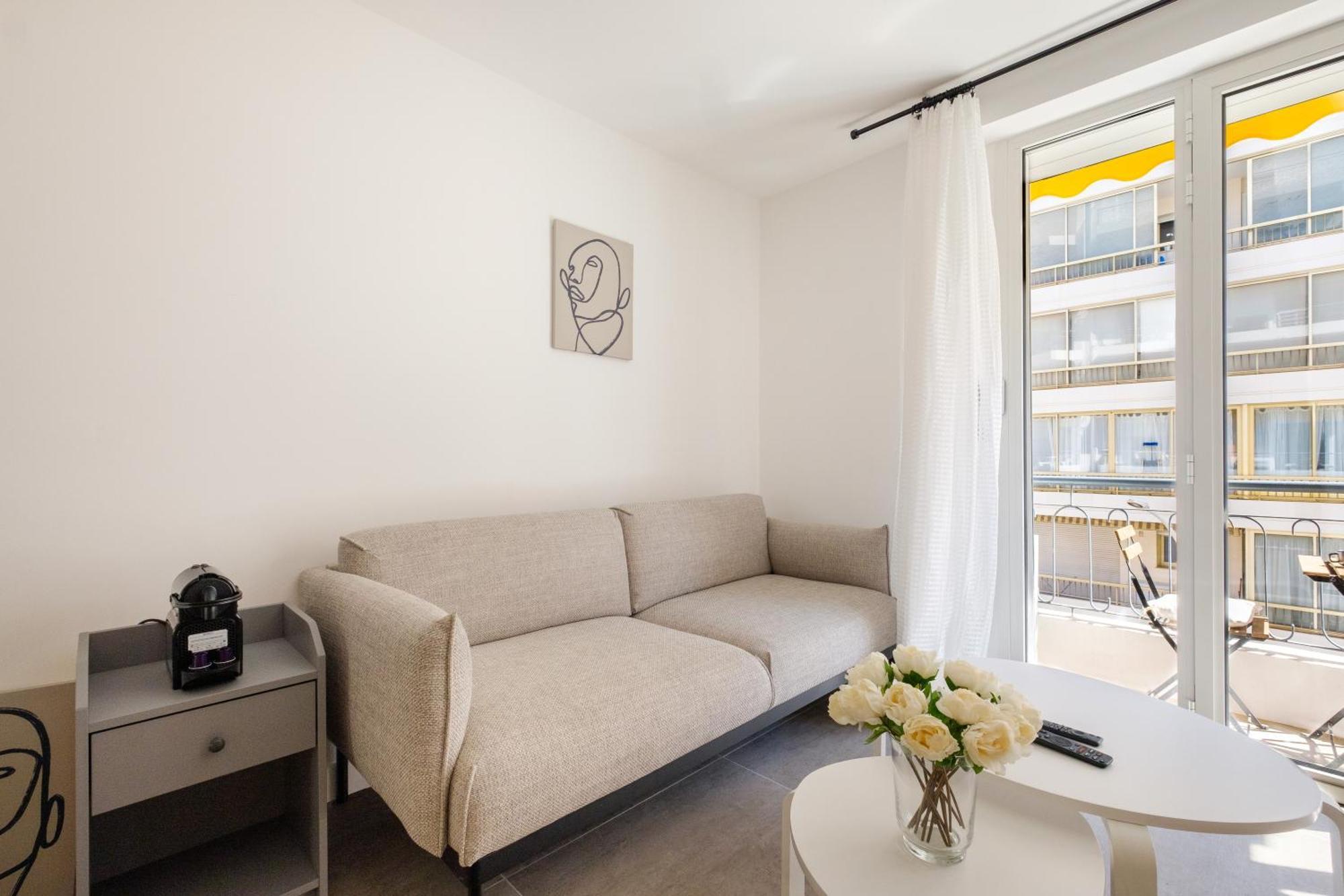 Le Versailles Coeur De Cannes Apartment ภายนอก รูปภาพ